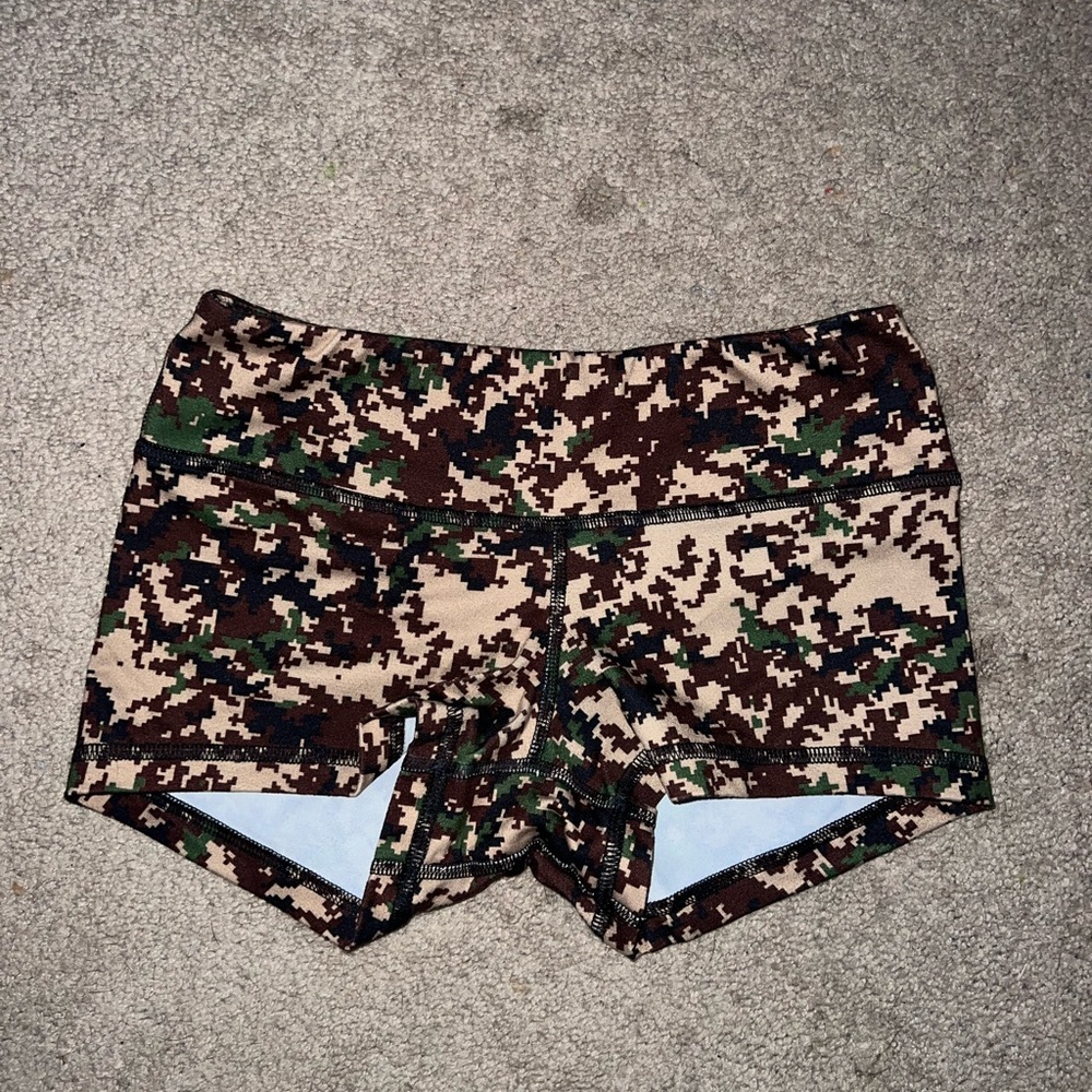 FLEO shorts 2.35 contour